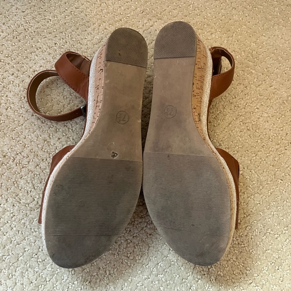 Platform Sandals - Picture 5 of 5